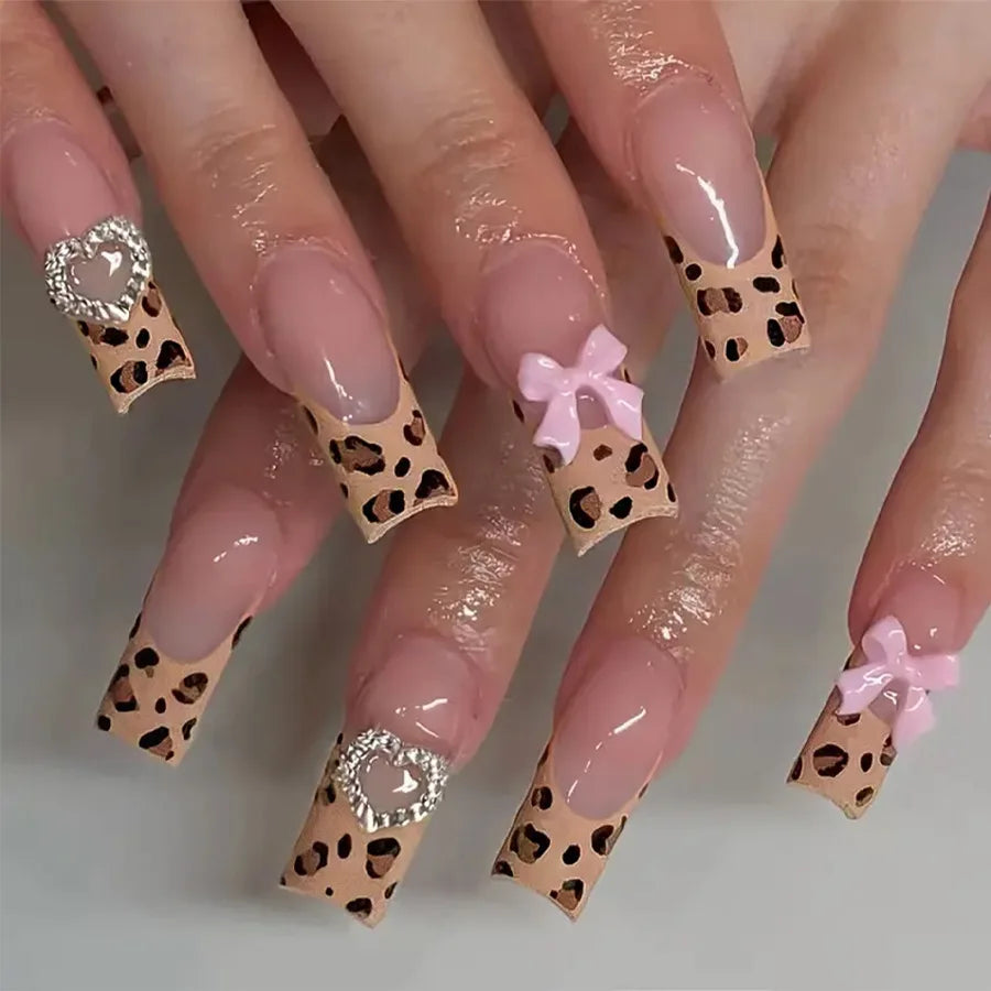 Glamorous Rhinestone-Studded Press-On Nails-4