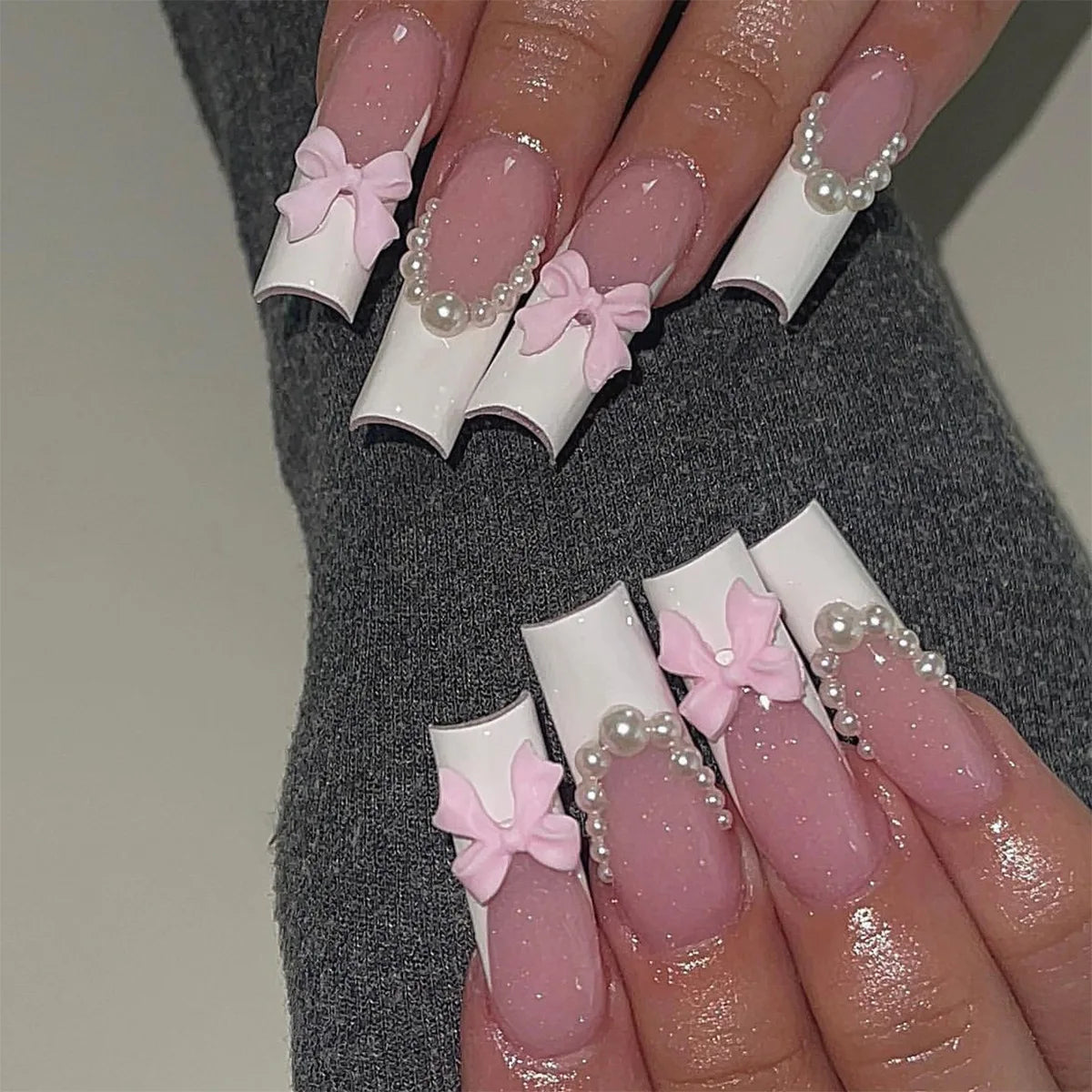 Glamorous Rhinestone-Studded Press-On Nails-37